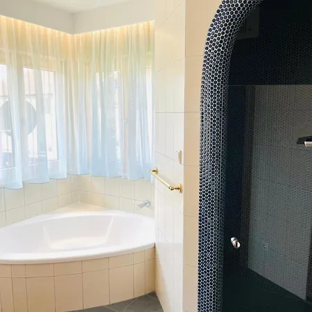 Maisonette Adelrun Apartment *