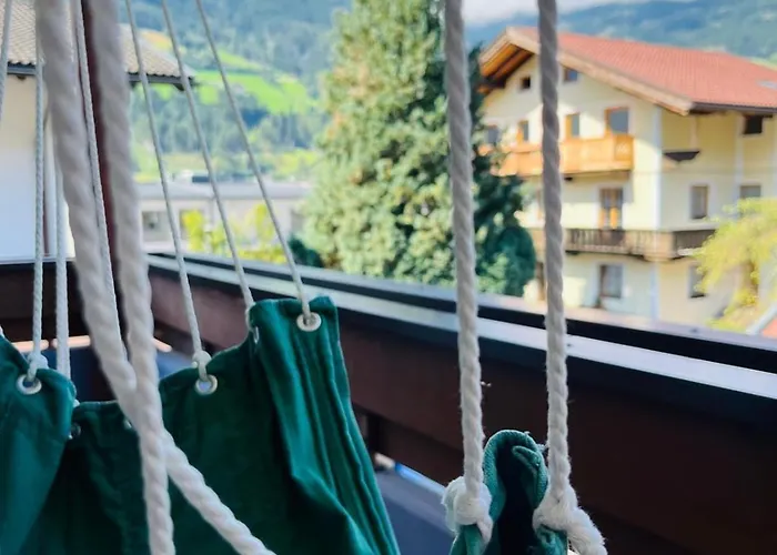 Апартаменты Maisonette Adelrun *